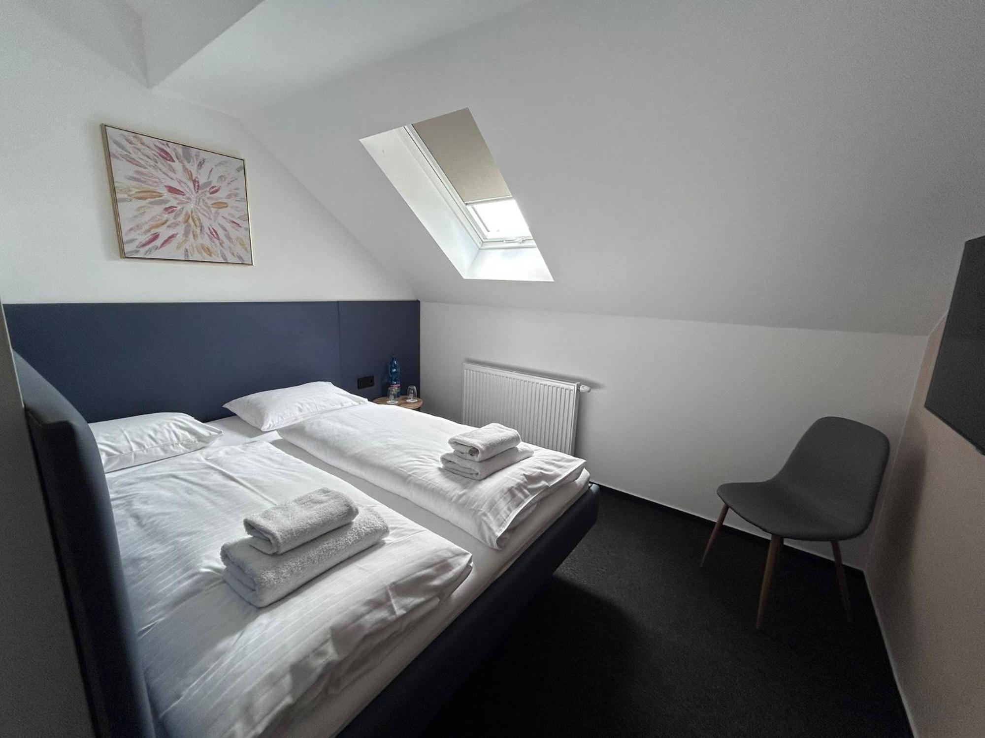 Golden Golem Hotel & Spa Prague Extérieur photo
