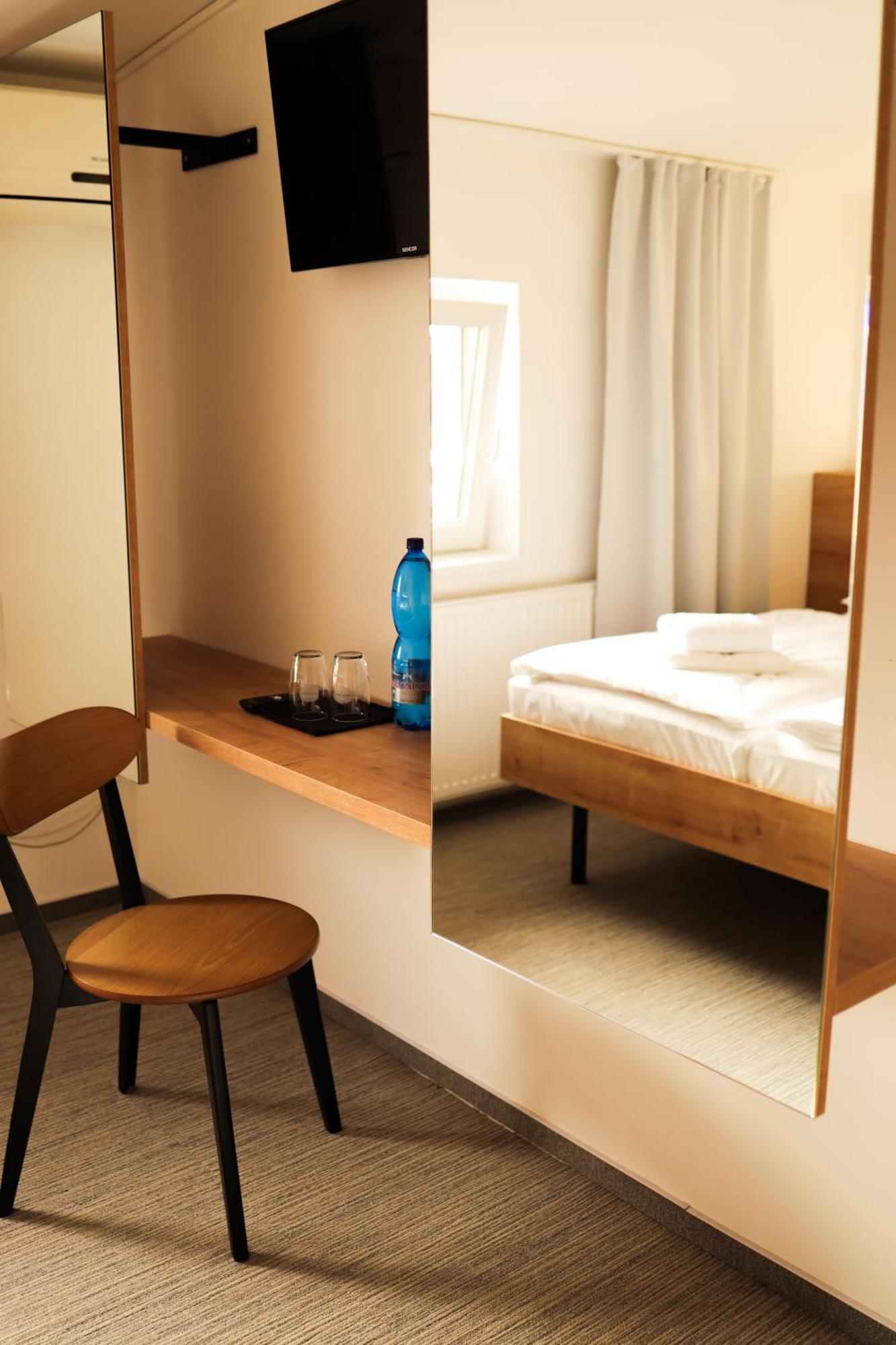 Golden Golem Hotel & Spa Prague Extérieur photo