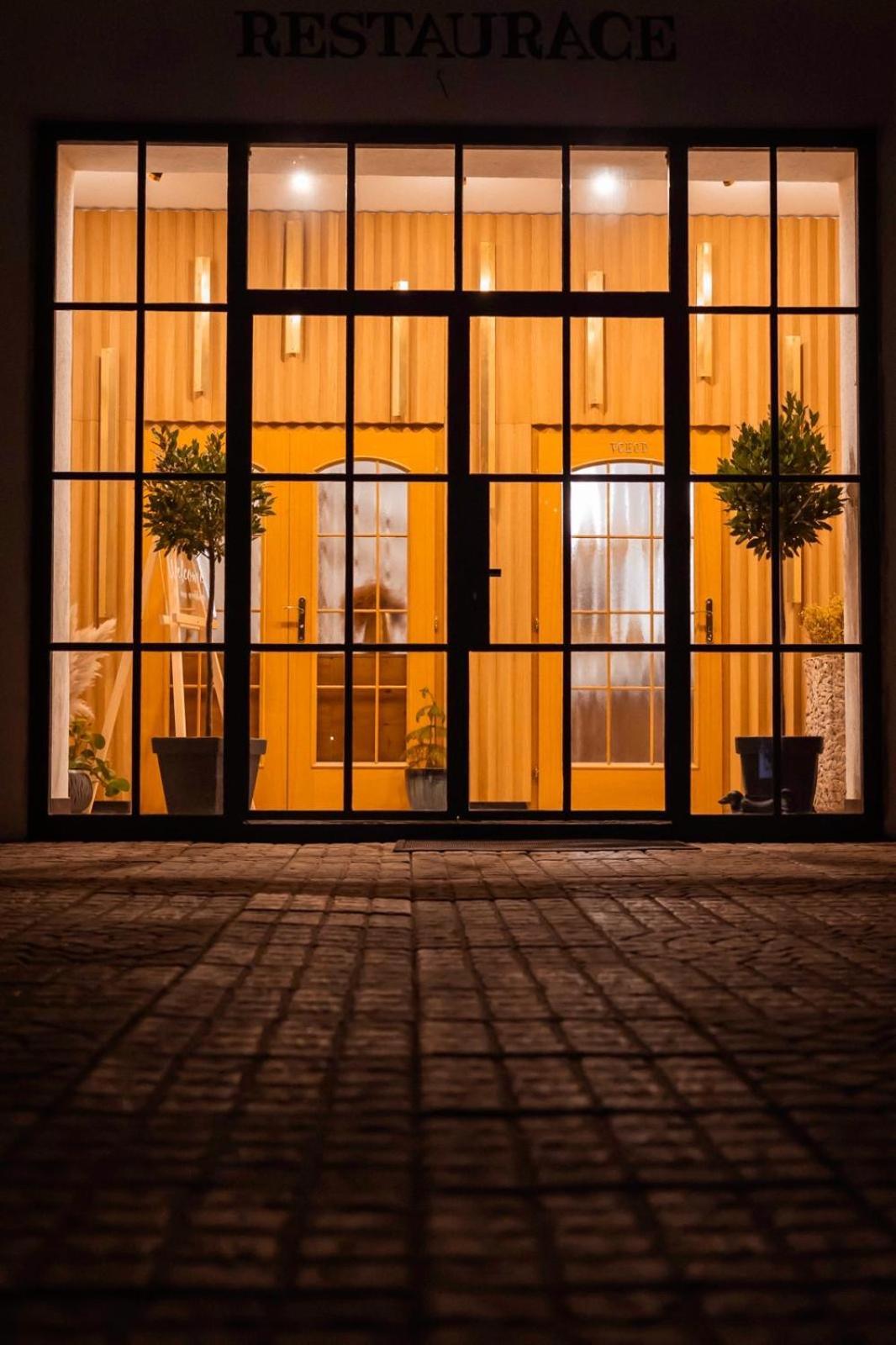 Golden Golem Hotel & Spa Prague Extérieur photo