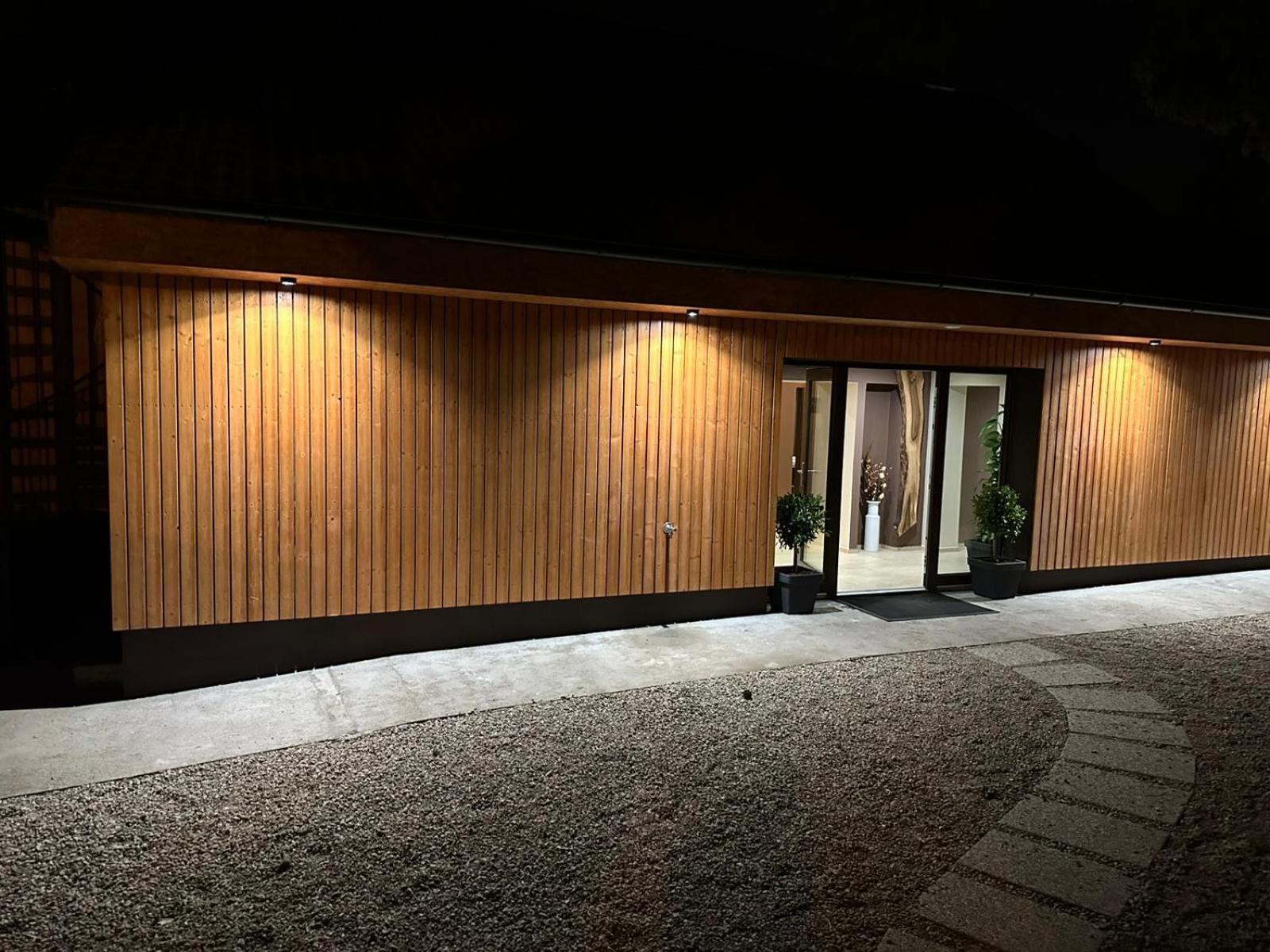 Golden Golem Hotel & Spa Prague Extérieur photo