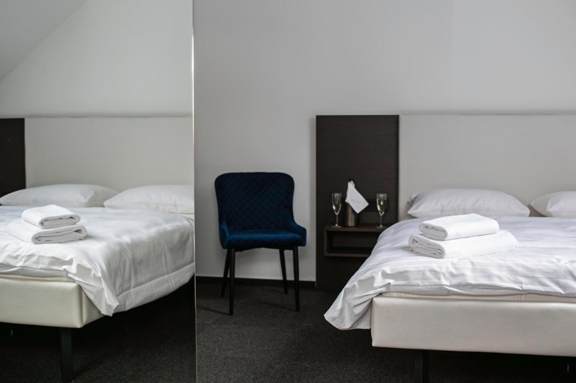 Golden Golem Hotel & Spa Prague Extérieur photo